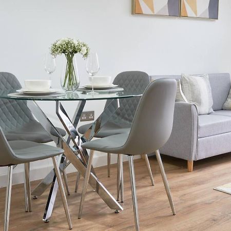 Modern Central Apartment - City Centre - Fast Wifi - Near Utilitia Arena & Icc Μπέρμιγχαμ Εξωτερικό φωτογραφία