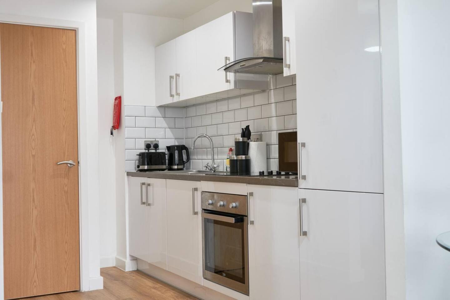 Modern Central Apartment - City Centre - Fast Wifi - Near Utilitia Arena & Icc Μπέρμιγχαμ Εξωτερικό φωτογραφία